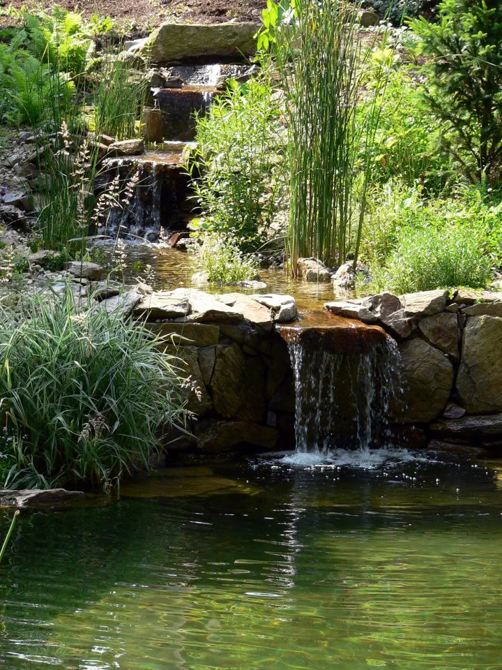 Kaskáda je nejlepší forma potoka na svahu